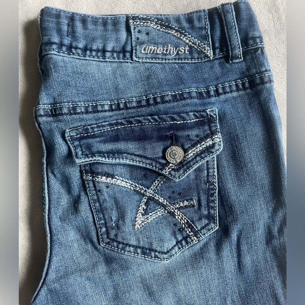 Amethyst jeans size 9 short